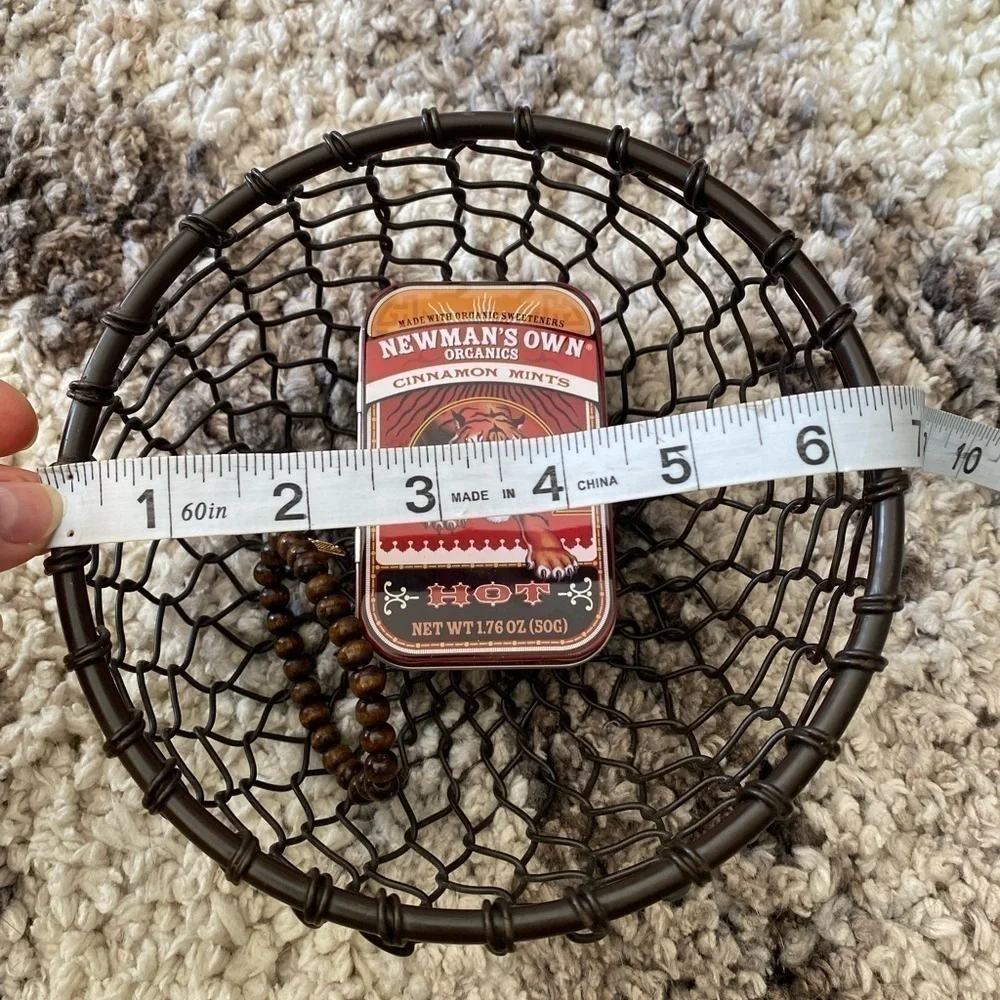 METAL WOVEN SMALL BASKET CATCH ALL